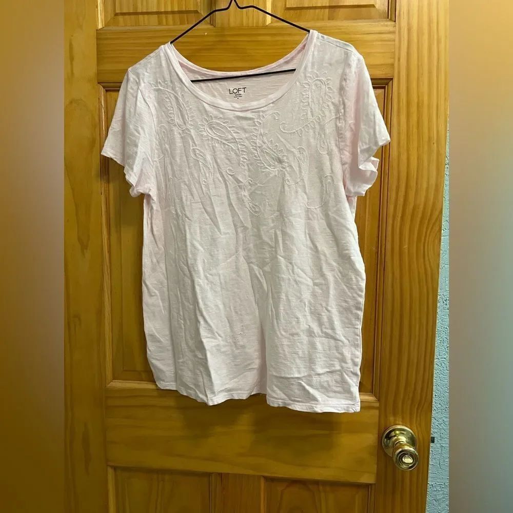 Loft pink embroidered t shirt size medium
